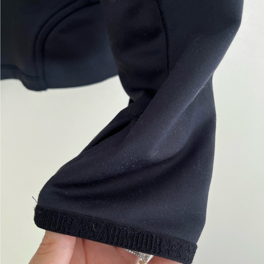 Under Armour Performance Fitted Long Sleeve with Hood - Picture 6 of 6